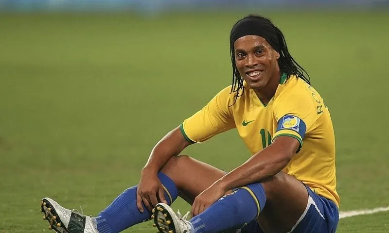 Những cột mốc nổi bật theo tuổi đời của Ronaldinho