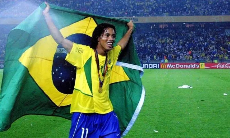 Ronaldinho có bao nhiêu World Cup?