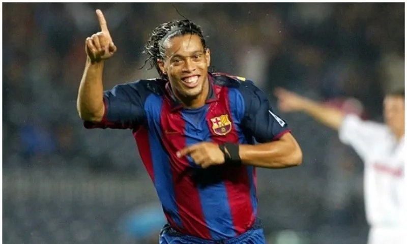 Ronaldinho sinh năm bao nhiêu?