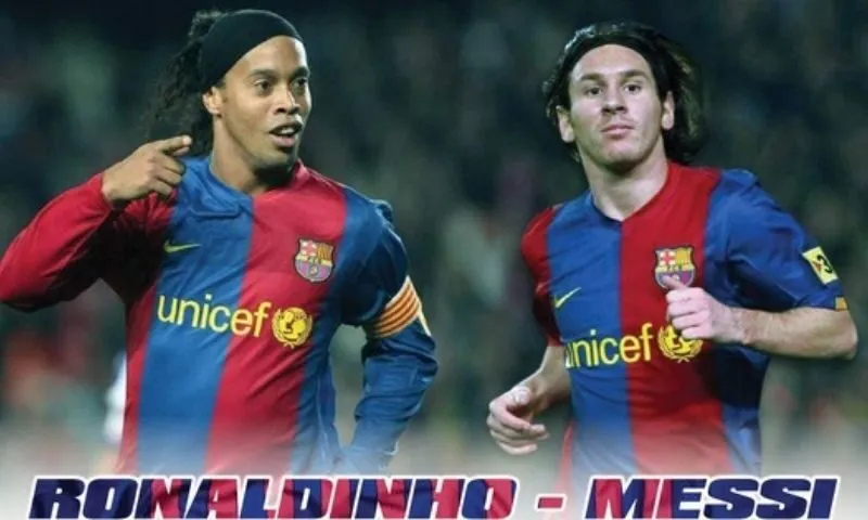 Mối quan hệ giữa Ronaldinho và Messi như thế nào?